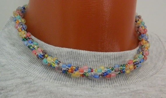 Альбом пользователя aska: Ожерелье для маленькой девочки Разноцветные листики