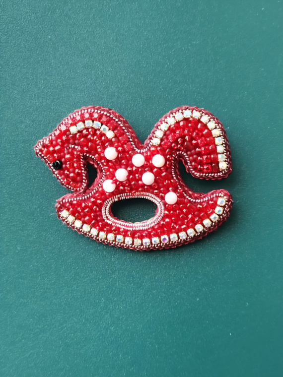 Альбом пользователя Новая: Брошь Конь в яблоках