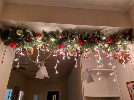 Флешмобы: Елочка-елка, лесной аромат...