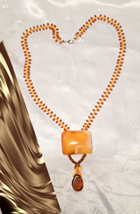 Альбом пользователя IrishaNew: Янтарная подвеска