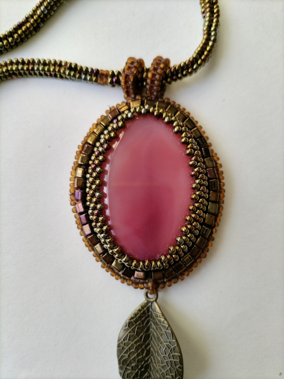 Альбом пользователя tanya_savchenko: Два кулона для одного жгута