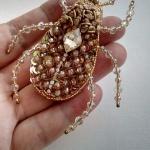 Жук Кузьма-брошь.