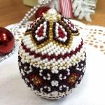 Яйцо "Орнамент в бордовых тонах"