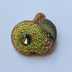 Брошь "Яблоко"