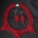 Колье красно-красное