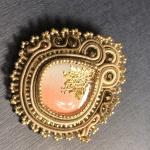 Брошь Путь в Индию по-американски