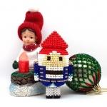 Игрушки на ёлку: Щелкунчик Патриотический и шарик Рождественский