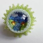 Колечко — мир за стеклом