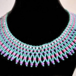 Колье-сетка " Ягодка"