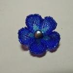 Синяя брошка