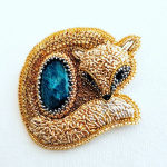 Брошь Лисичка с апатитом