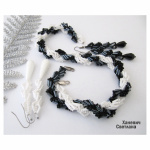 Зимой и летом Не одним цветом...