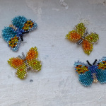 Две пары бабочек