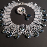 Сапфиры в кружевах