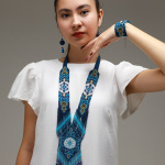 Набор из бисера выполненный в станочной технике.