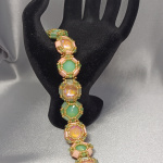 Браслет с риволи из бисера и бусин Tila