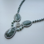 Колье с серафинитом