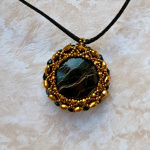 Двусторонний кулон